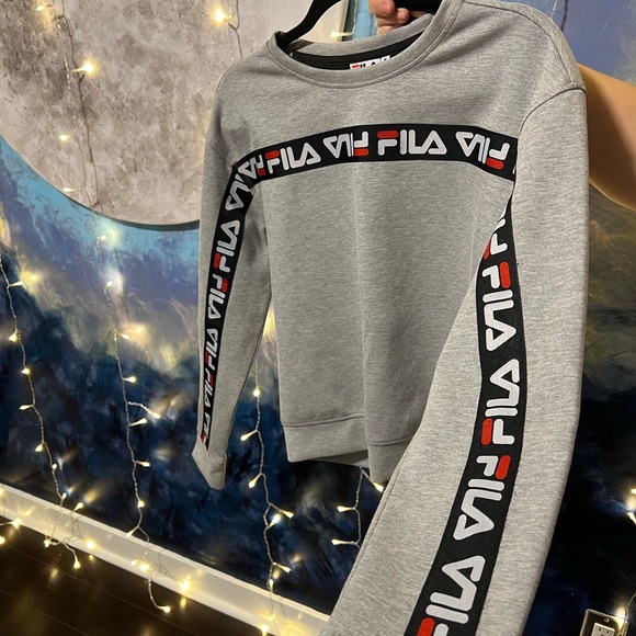 Fila Sweatshirt - Picture 1 of 6
